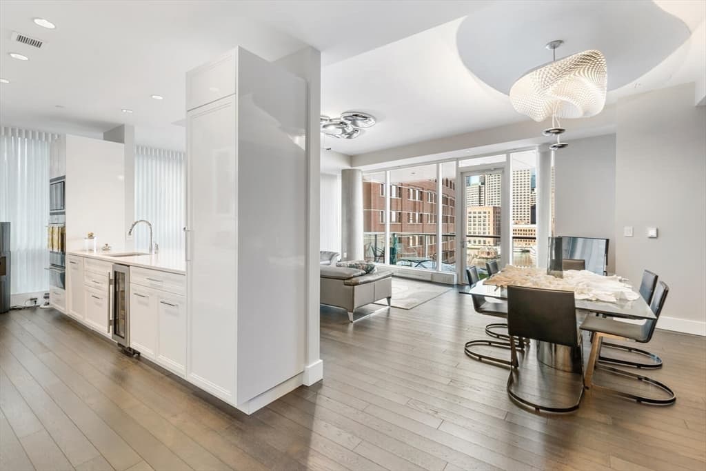Condominium at 22 Liberty Dr # 7M, Boston MA 02210, photo 9 of 42