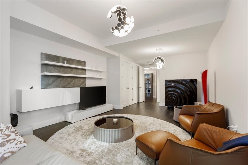 Condominium at 22 Liberty Dr # 7M, Boston MA 02210, photo 33 of 42