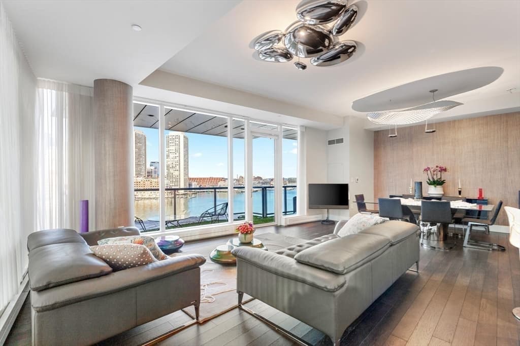Condominium at 22 Liberty Dr # 7M, Boston MA 02210, photo 4 of 42