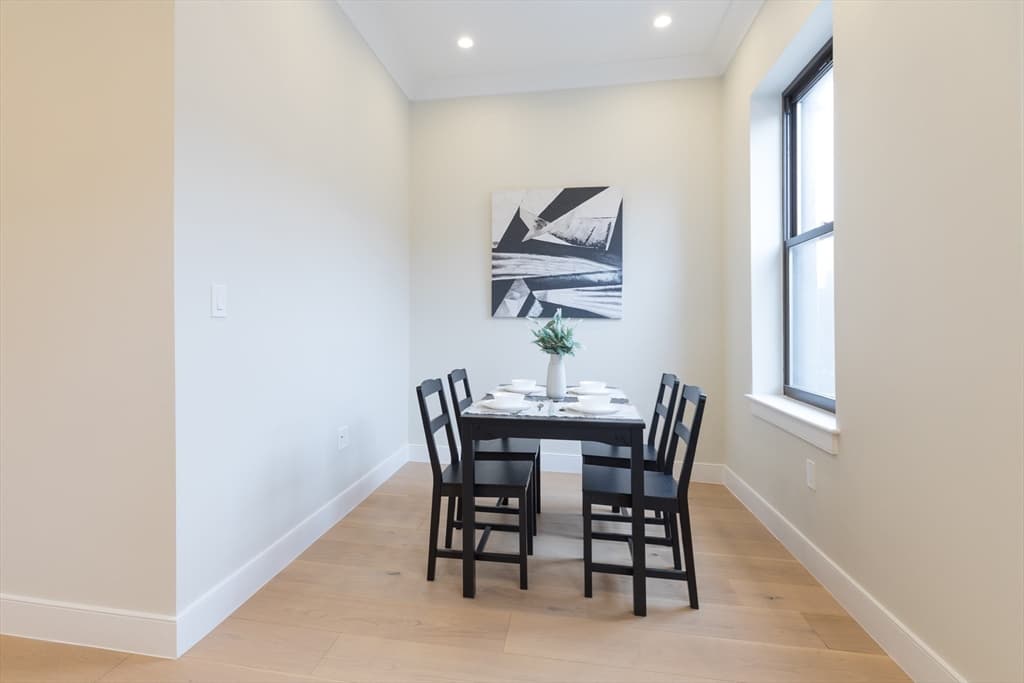 Condominium at 577 Massachusetts Ave. # 3, Boston MA 02118, photo 8 of 12