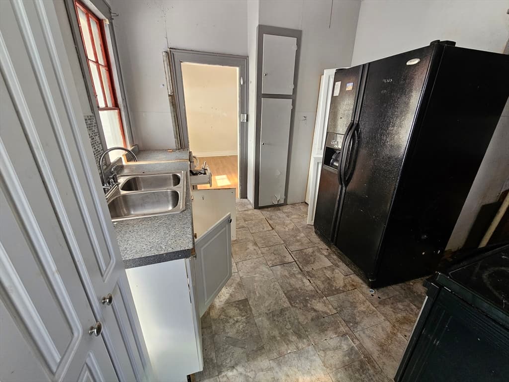Single Family Residence at 24 Spring St, North Adams MA 01247, photo 4 of 27
