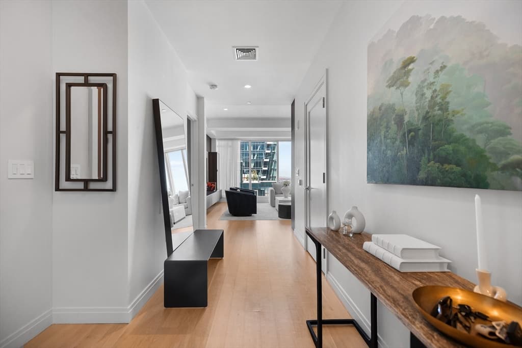 Condominium at 135 Seaport Blvd # 1902, Boston MA 02210, photo 13 of 39
