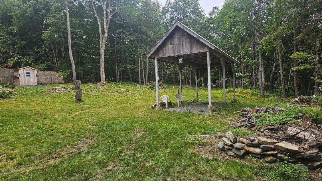 Residential at 8 Deer Run Path, Heath MA 01346, photo 3 of 6