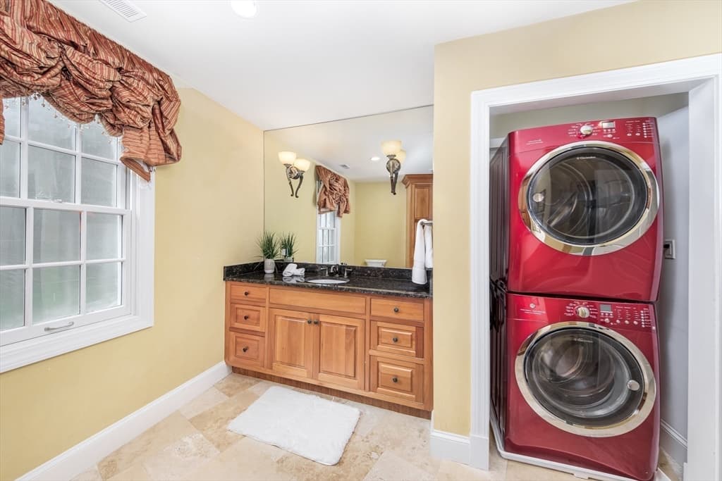 568 Wellesley St, Weston MA 02493 photo 19