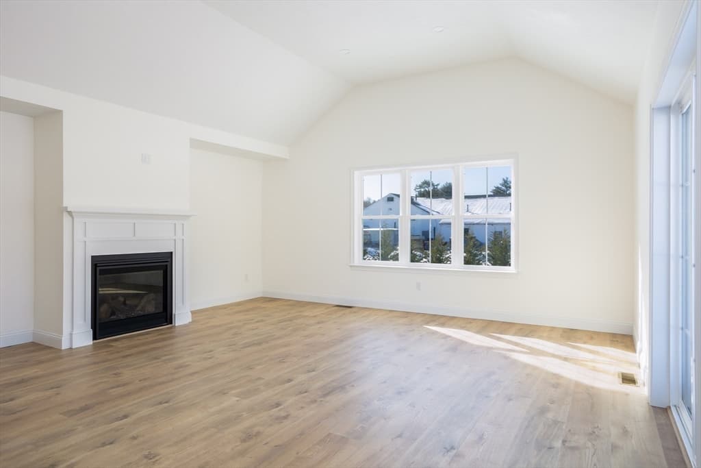 4 Hayley Cir # 0, Rochester MA 02770 photo 6