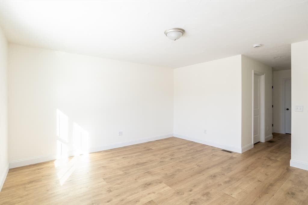 4 Hayley Cir # 0, Rochester MA 02770 photo 18