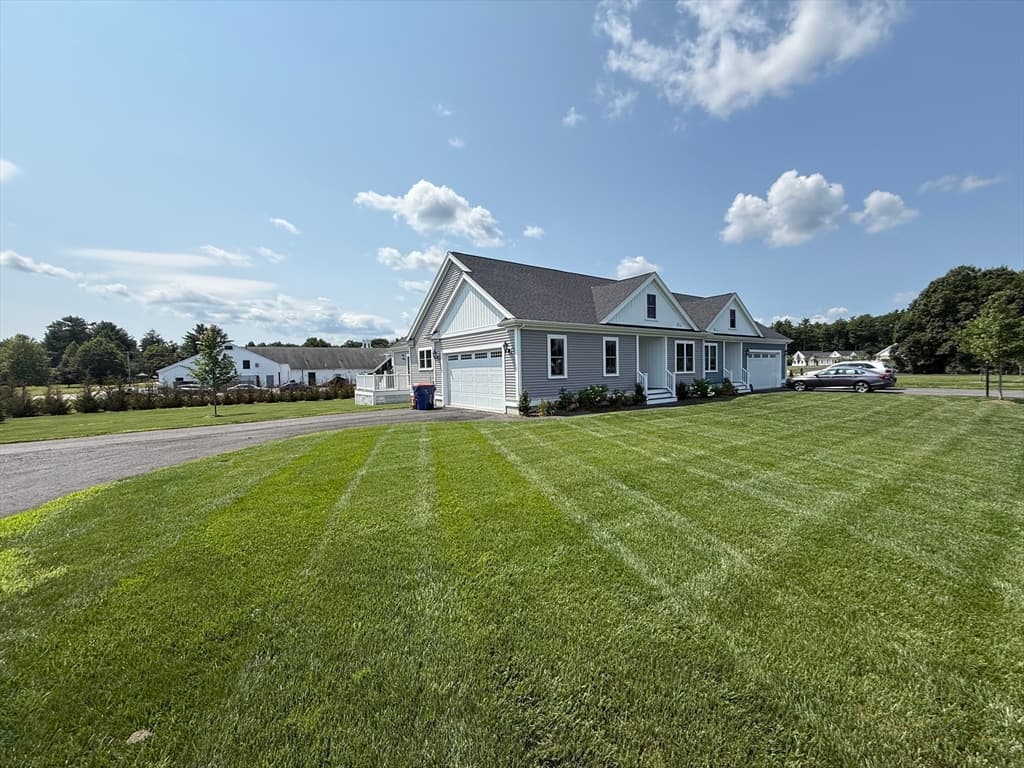 4 Hayley Cir # 0, Rochester MA 02770 photo 4