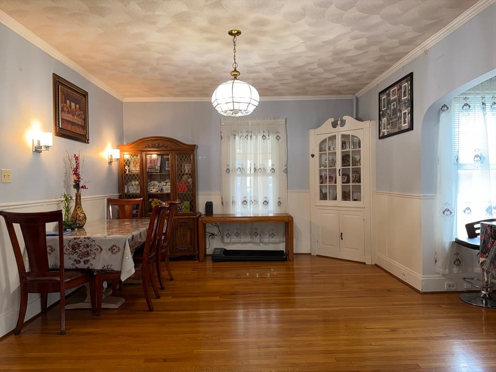 Single Family Residence at 58 Pleasant St, Revere MA 02151, photo 6 of 15