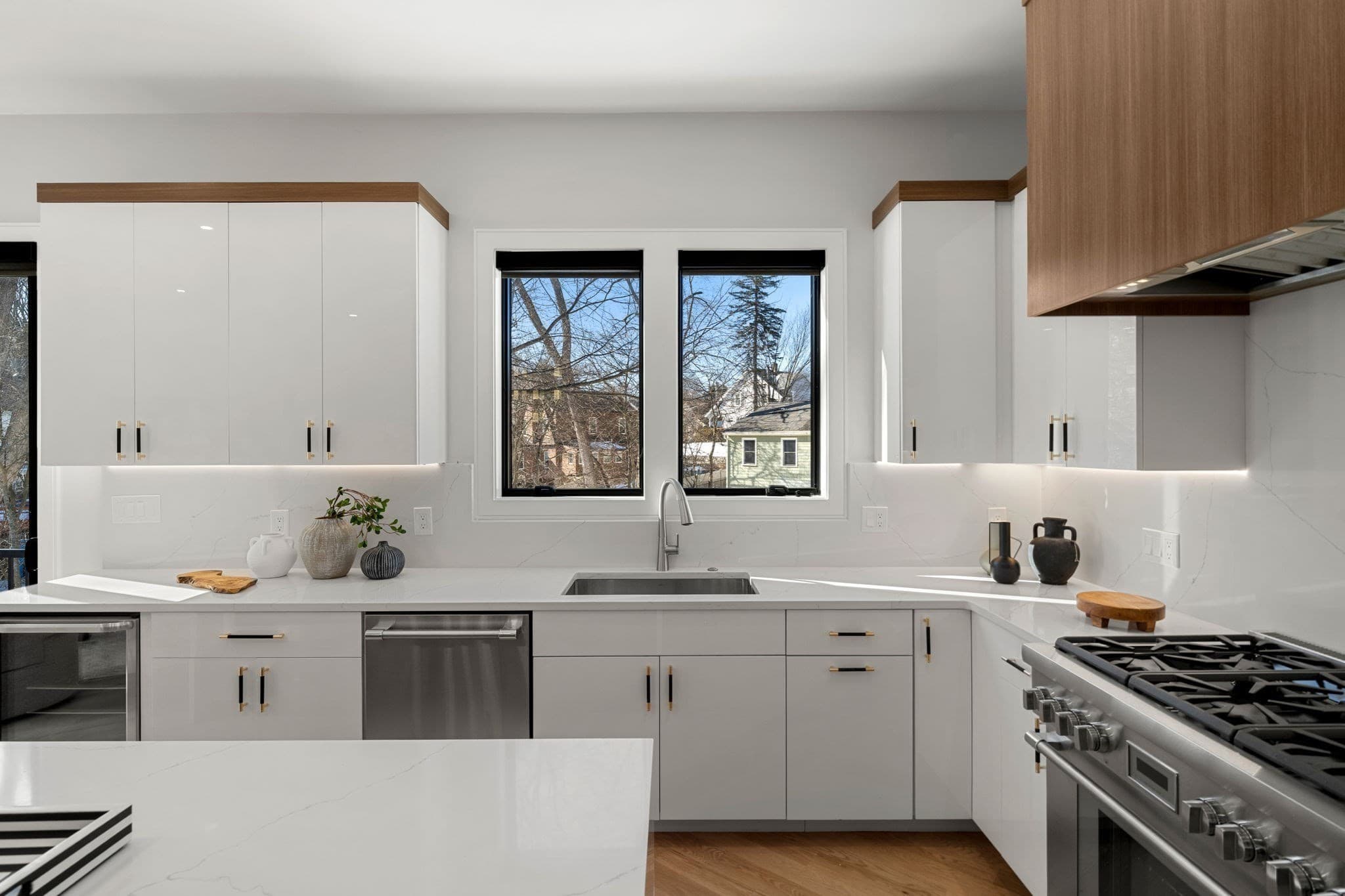 Condominium at 16-18 Josselyn Pl # 18, Newton MA 02461, photo 8 of 29