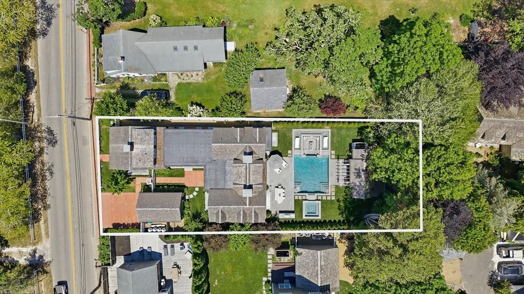 43 Peases Point Way S, Edgartown MA 02539 photo 2