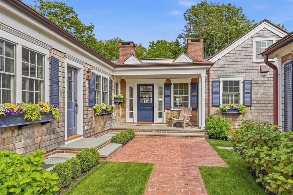 43 Peases Point Way S, Edgartown MA 02539 photo 3