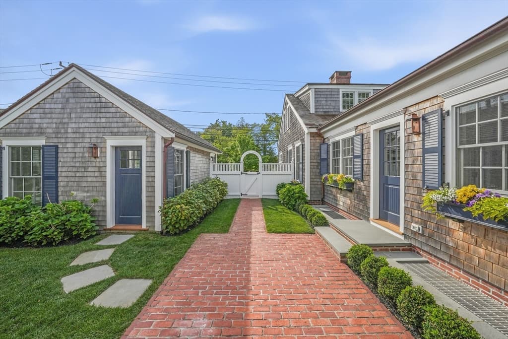 43 Peases Point Way S, Edgartown MA 02539 photo 40