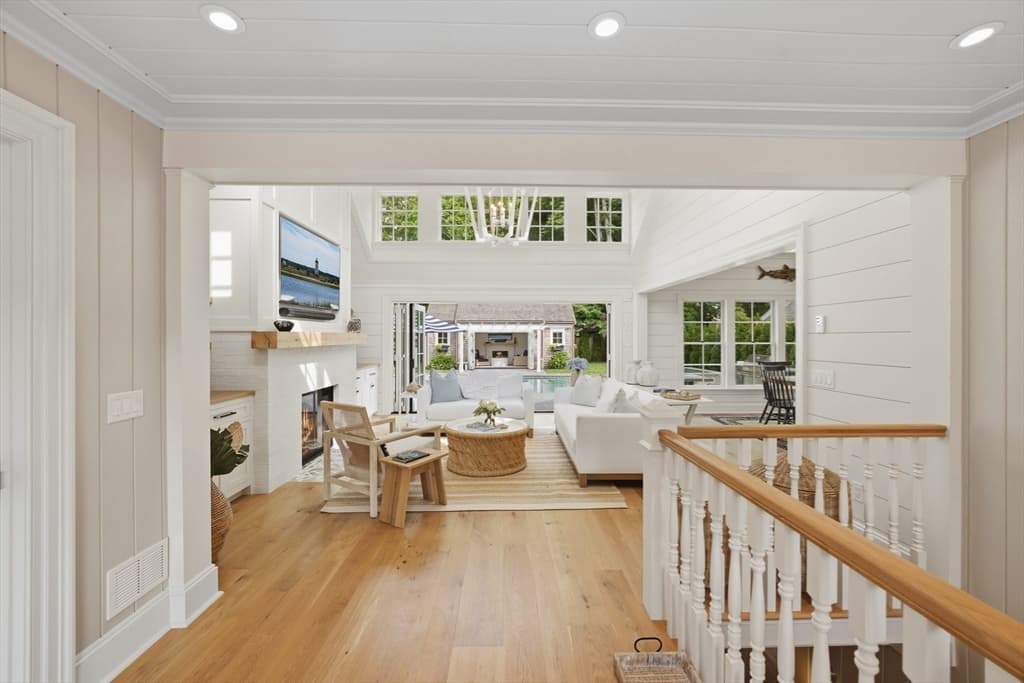 43 Peases Point Way S, Edgartown MA 02539 photo 4