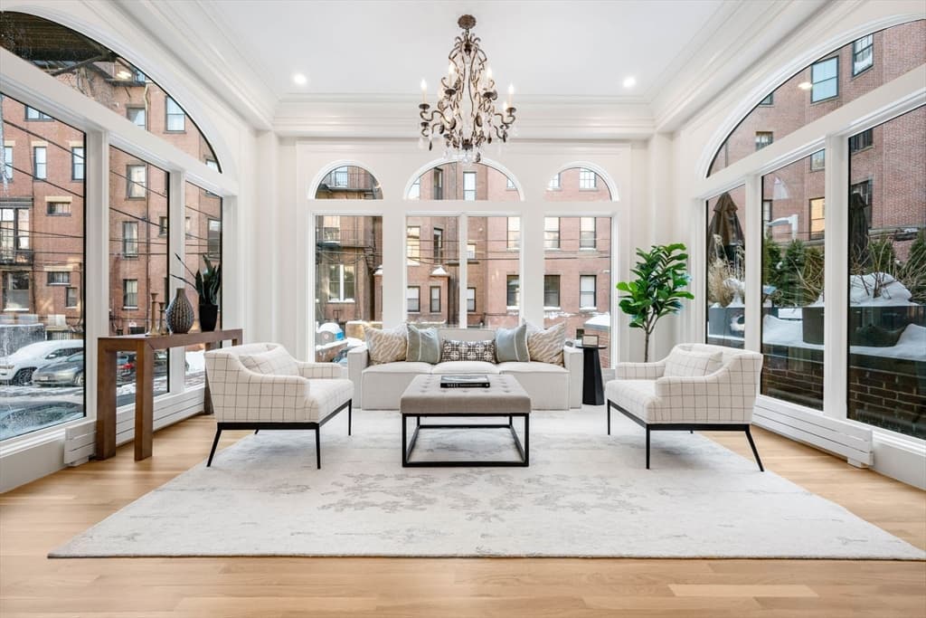 190 Marlborough # A, Boston MA 02116