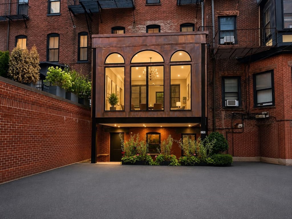 Condominium at 190 Marlborough # A, Boston MA 02116, photo 28 of 29