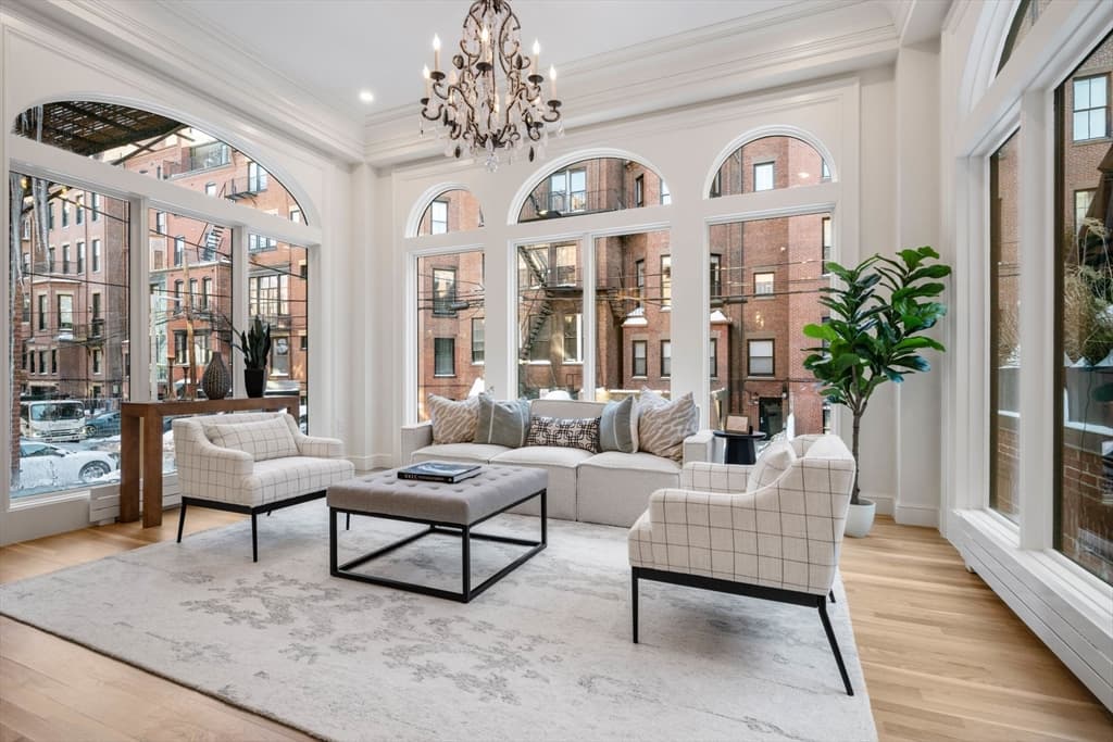 Condominium at 190 Marlborough # A, Boston MA 02116, photo 4 of 29