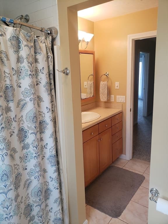 Condominium at 660 Thacher St # 402, Attleboro MA 02703, Attleboro, photo 17 of 25