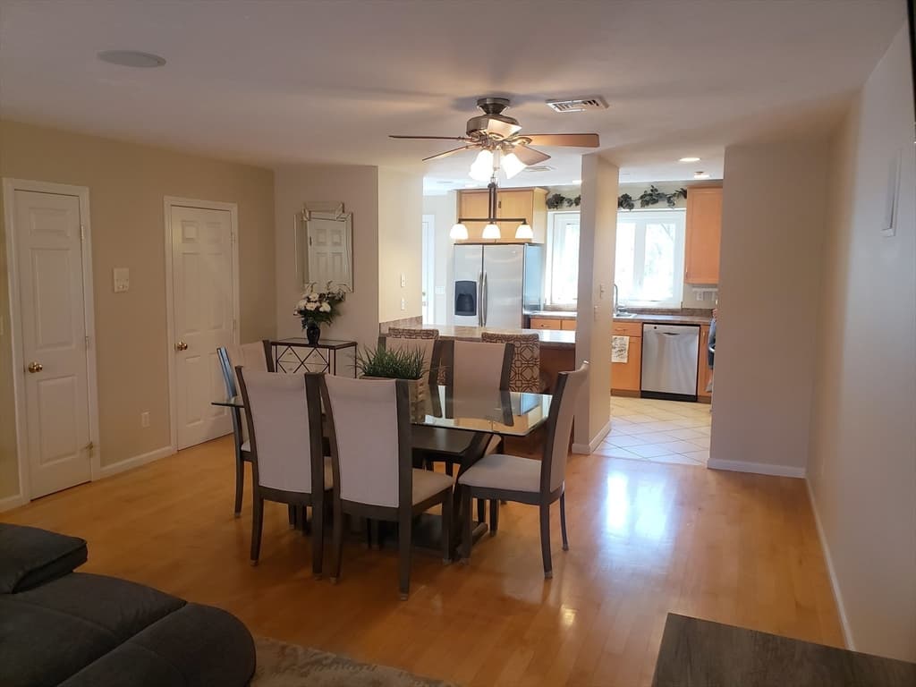 Condominium at 660 Thacher St # 402, Attleboro MA 02703, Attleboro, photo 5 of 25