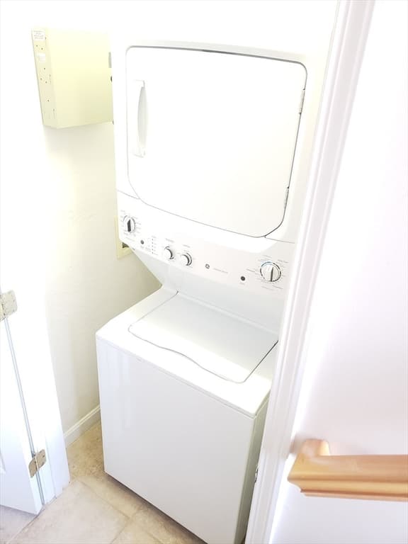 Condominium at 660 Thacher St # 402, Attleboro MA 02703, Attleboro, photo 24 of 25