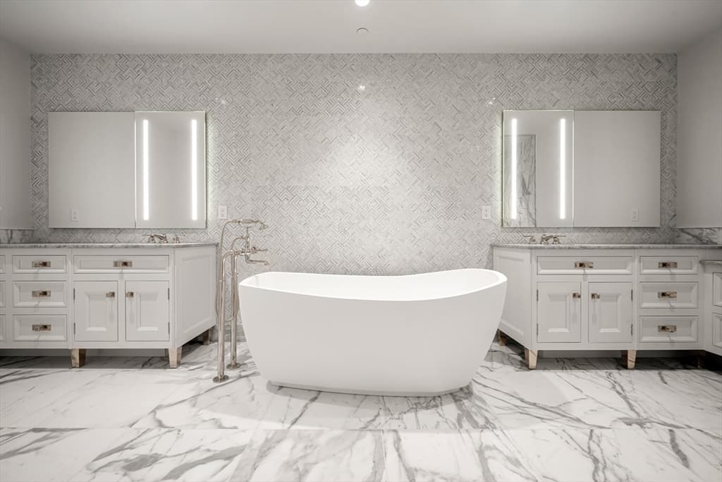 Condominium at 240 Devonshire Street # 1E, Boston MA 02110, photo 11 of 38