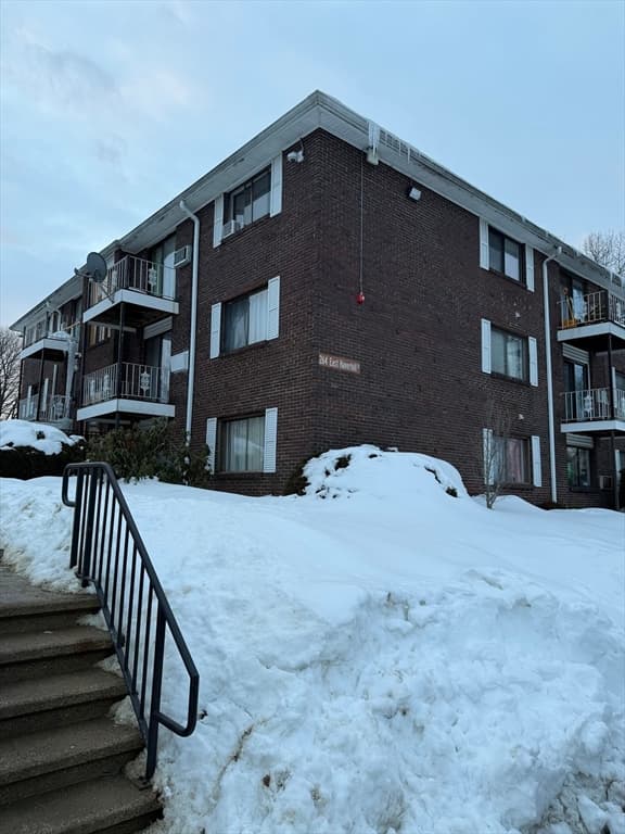 264 East Haverhill # 2, Lawrence MA 01841