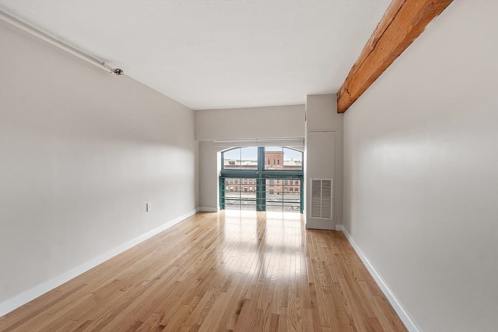 Condominium at 200 Market Street # 619, Lowell MA 01852, photo 21 of 27