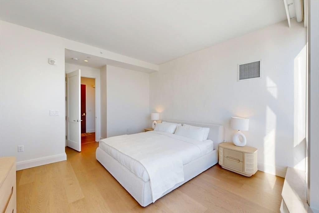 Condominium at 240 Devonshire St # 3912, Boston MA 02110, photo 15 of 41