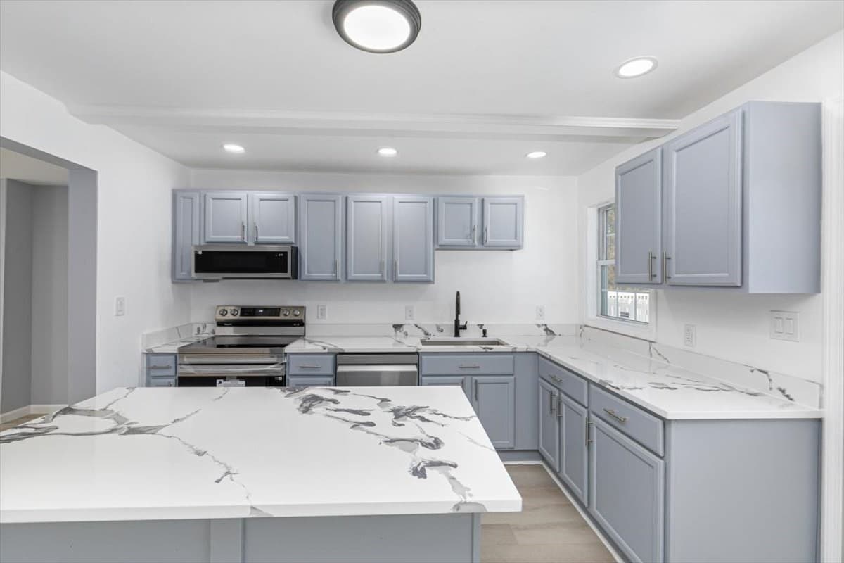 Single Family Residence at 360 Marshall St, Tewksbury MA 01876, photo 12 of 39
