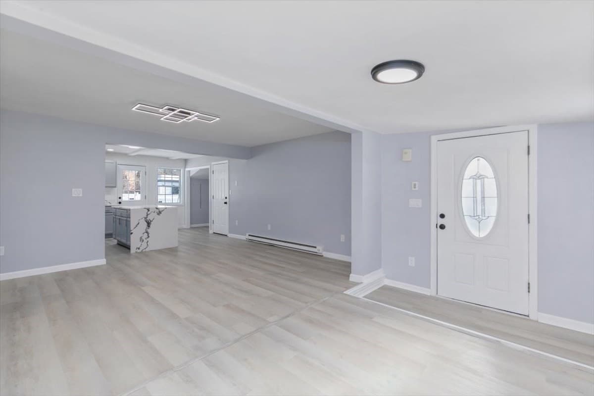 Single Family Residence at 360 Marshall St, Tewksbury MA 01876, photo 7 of 39