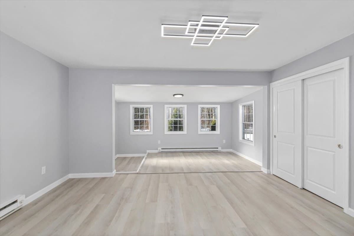 Single Family Residence at 360 Marshall St, Tewksbury MA 01876, photo 9 of 39