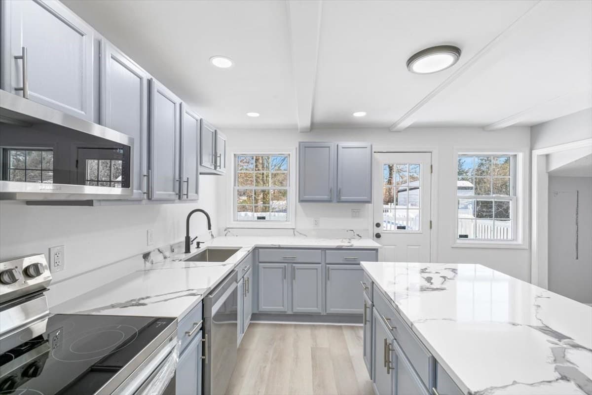 Single Family Residence at 360 Marshall St, Tewksbury MA 01876, photo 14 of 39