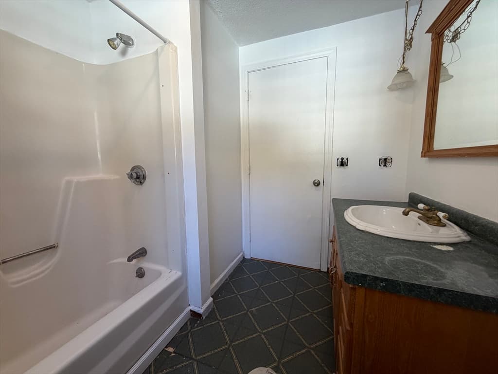 Single Family Residence at 88 Country Rd, Agawam MA 01001, photo 17 of 21
