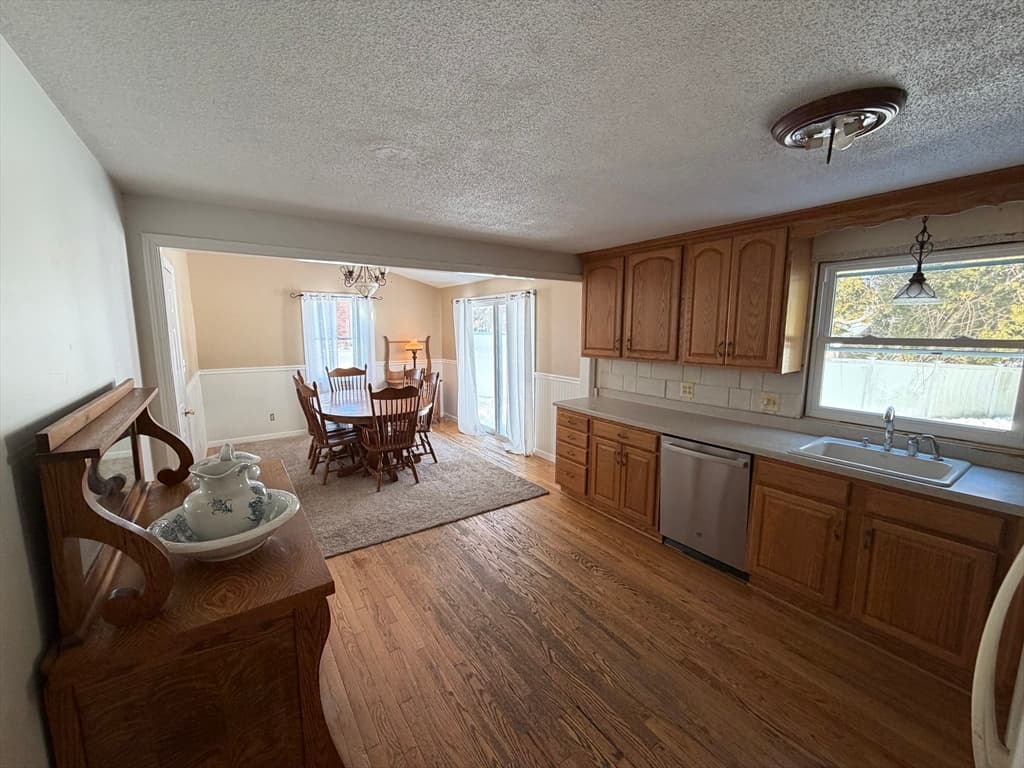 Single Family Residence at 88 Country Rd, Agawam MA 01001, photo 10 of 21