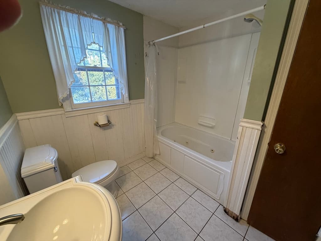 Single Family Residence at 88 Country Rd, Agawam MA 01001, photo 19 of 21