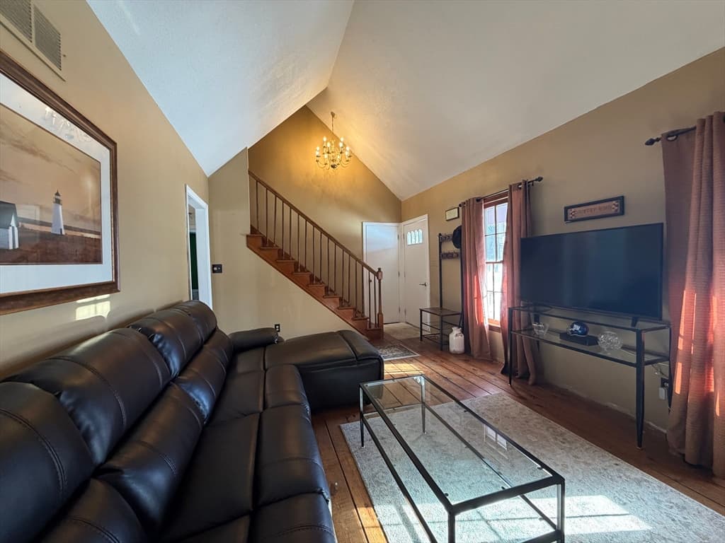 Single Family Residence at 88 Country Rd, Agawam MA 01001, photo 4 of 21