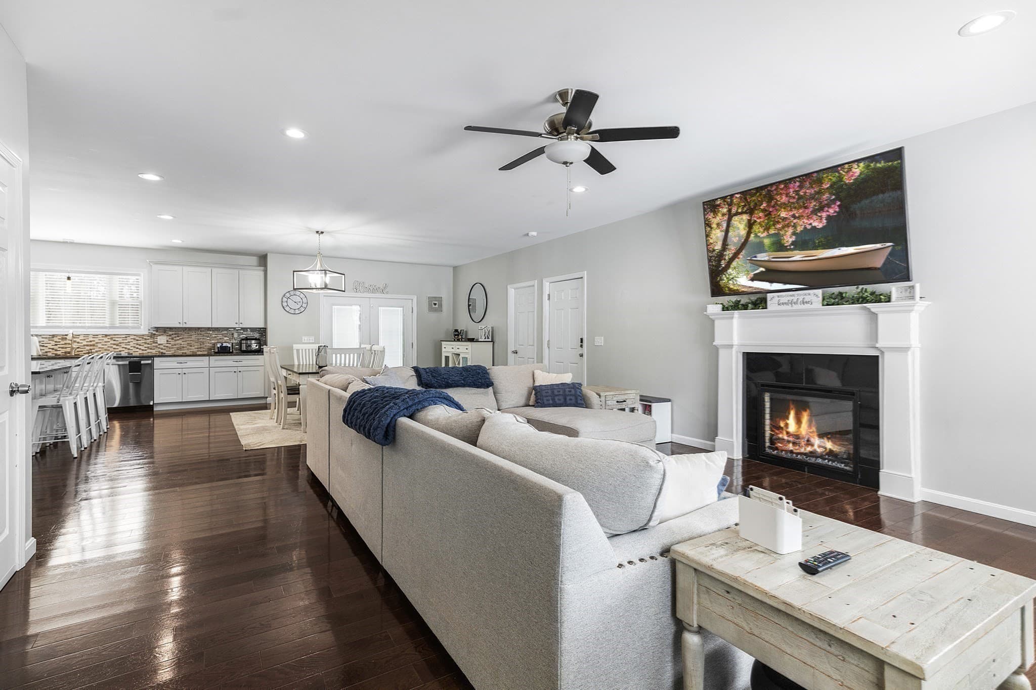 Single Family Residence at 980 Center Street, Ludlow MA 01056, photo 16 of 42