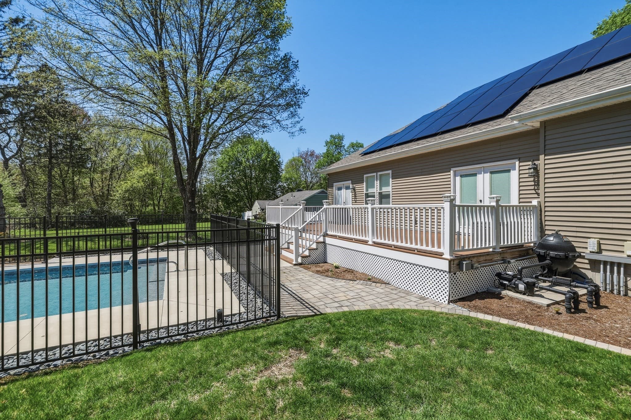 Single Family Residence at 980 Center Street, Ludlow MA 01056, photo 9 of 42