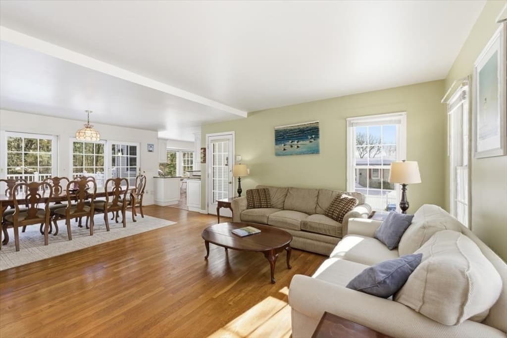 Single Family Residence at 32 Niagara Lane, Yarmouth MA 02673, photo 7 of 40