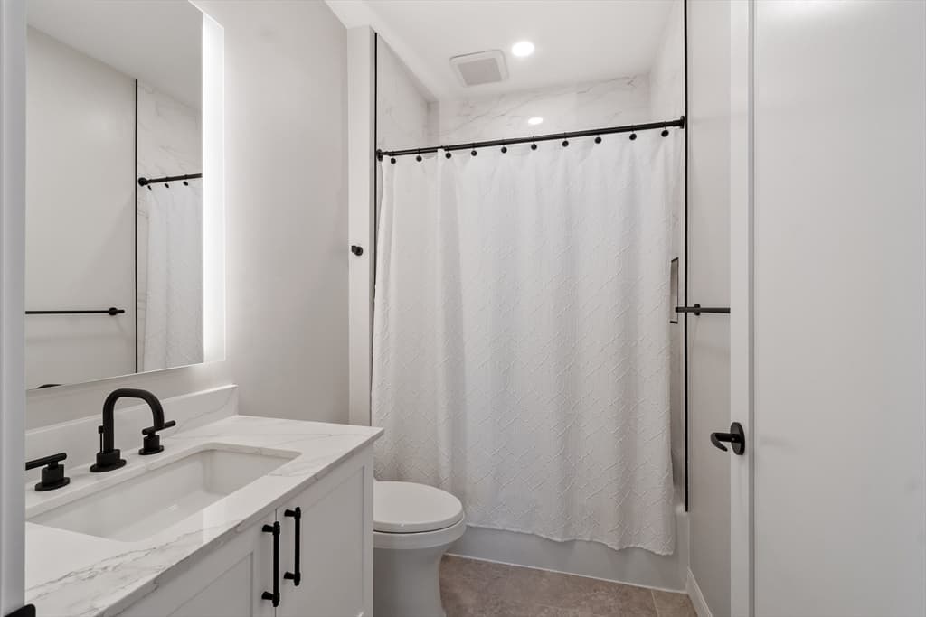 18 Artisan Drive # 401, Salem NH 03079 photo 8