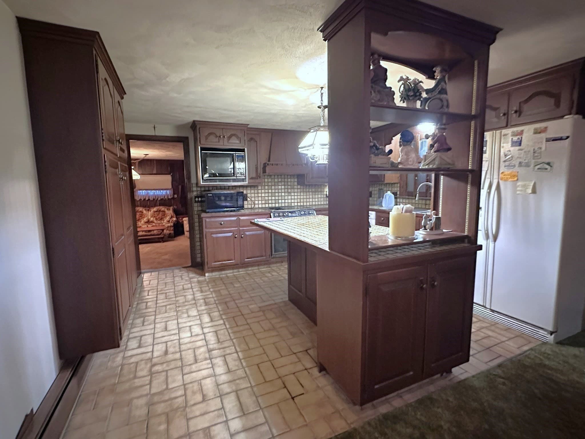 Single Family Residence at 214 Sawdy Dr, Westport MA 02790, Westport, photo 7 of 29