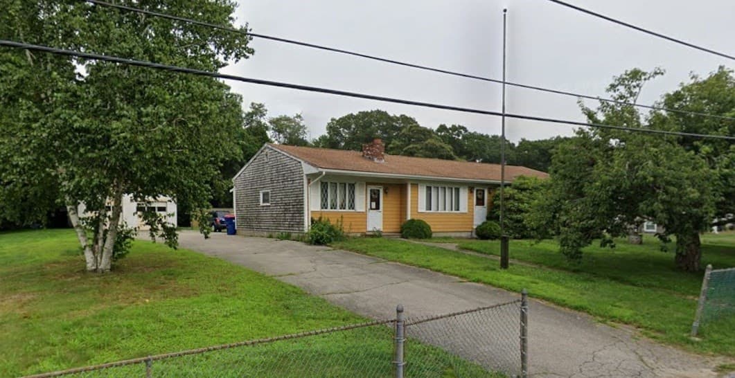 214 Sawdy Dr, Westport MA 02790