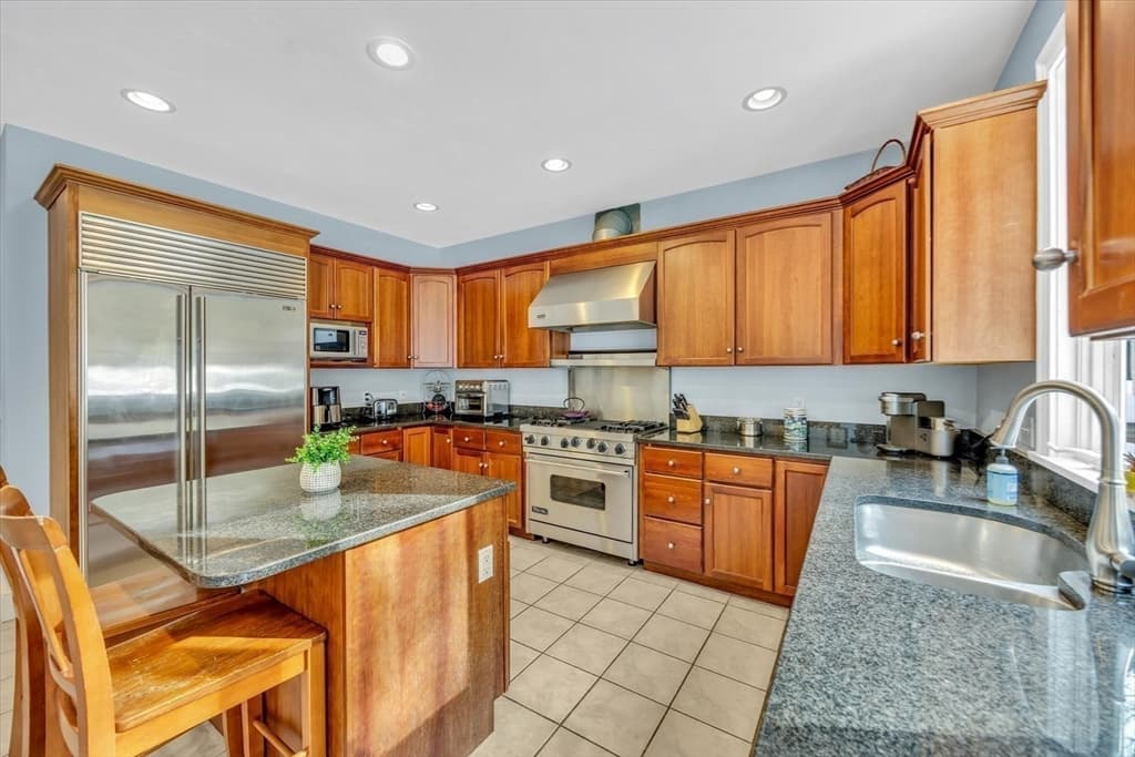 Single Family Residence at 32 Pimlico Pond Rd, Sandwich MA 02644, photo 6 of 32