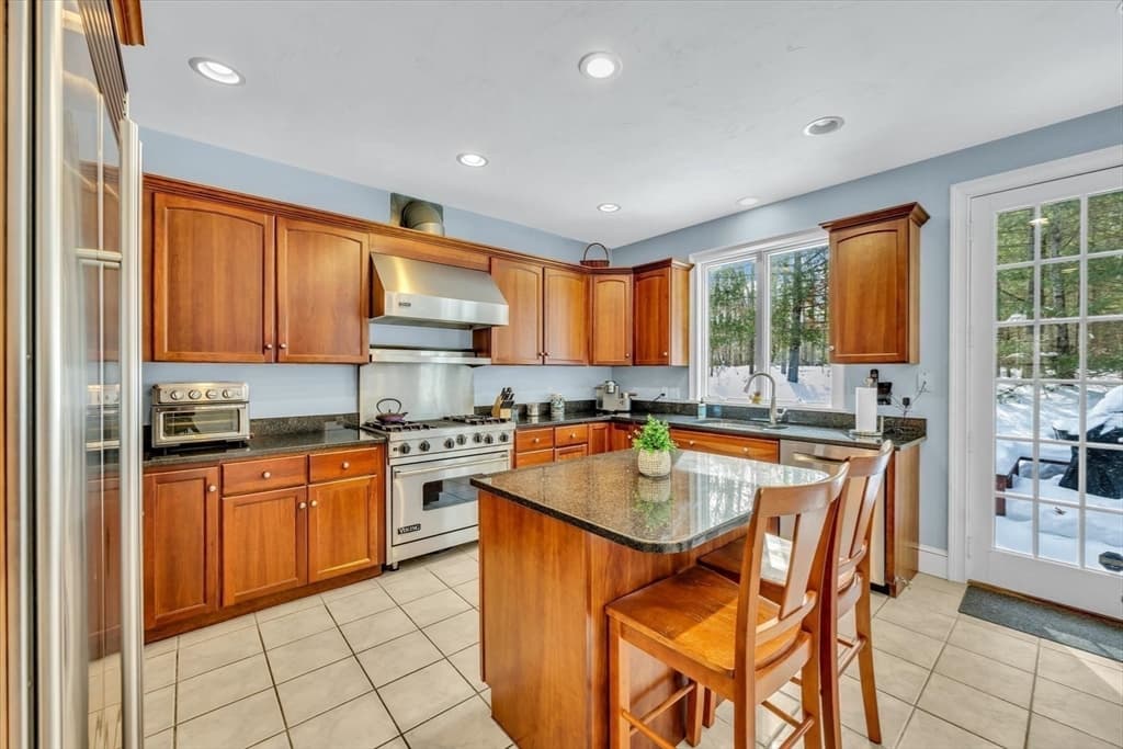 Single Family Residence at 32 Pimlico Pond Rd, Sandwich MA 02644, photo 4 of 32