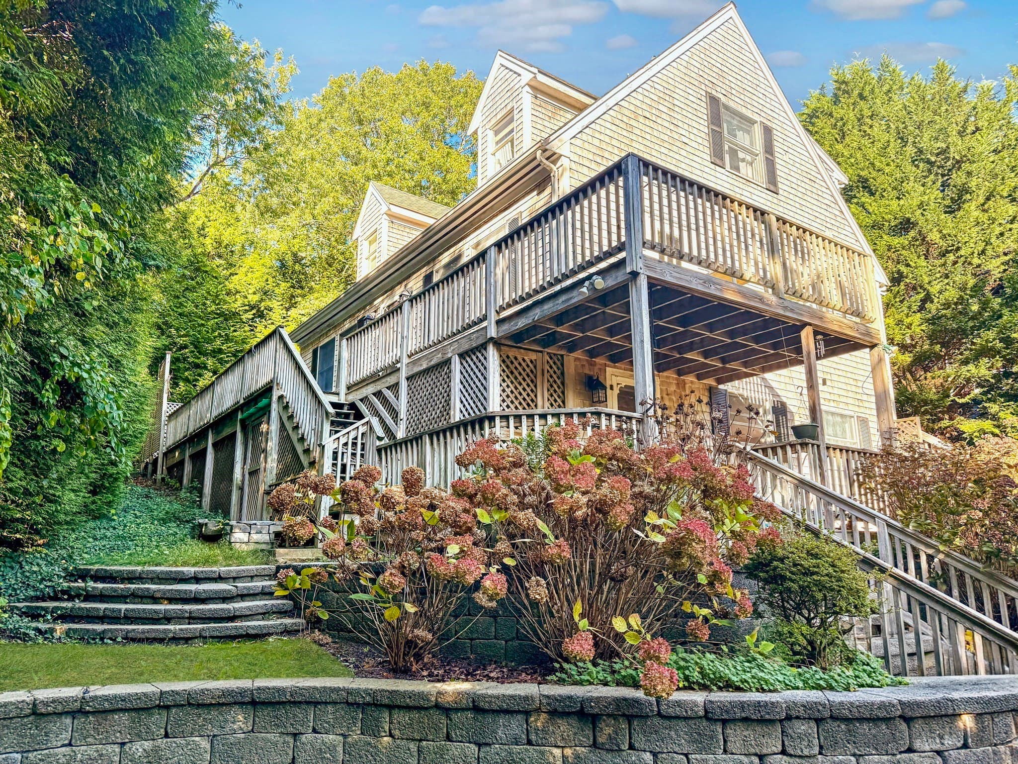 Single Family Residence at 22 Old Lighthouse Road, Tisbury MA 02568, photo 3 of 30