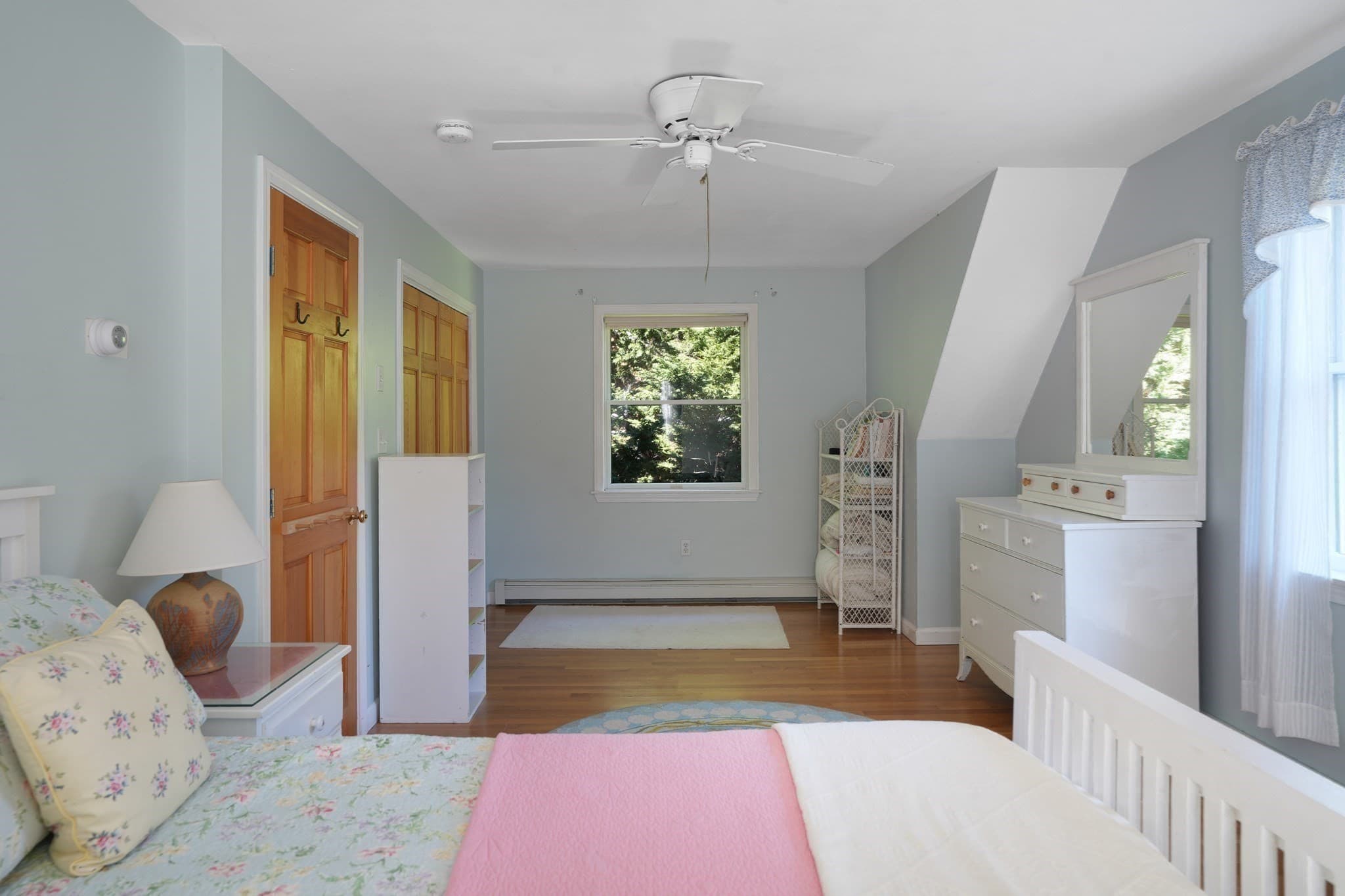 Single Family Residence at 22 Old Lighthouse Road, Tisbury MA 02568, photo 18 of 30