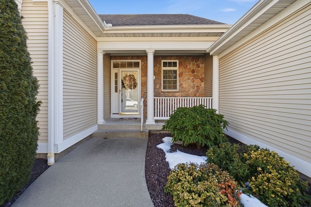 Condominium at 1 Aspen Dr # 1, Wilbraham MA 01095, photo 3 of 37