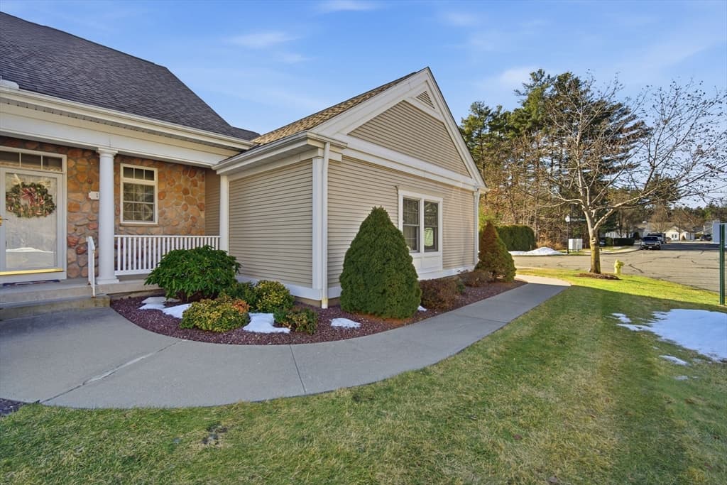 1 Aspen Dr # 1, Wilbraham MA 01095