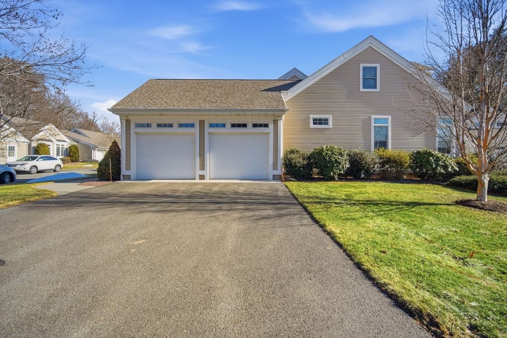 Condominium at 1 Aspen Dr # 1, Wilbraham MA 01095, photo 5 of 37