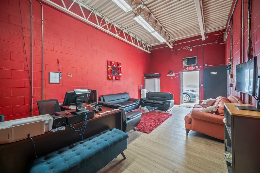 Business Opportunity at 777 Confidential St, Salem MA 01970, Salem, photo 16 of 41