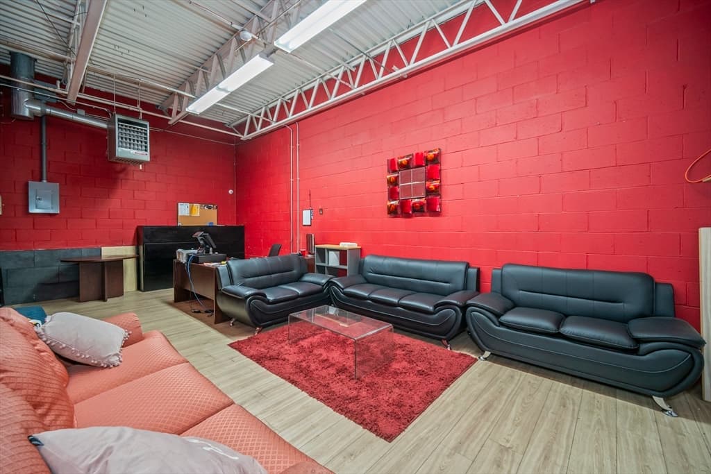 Business Opportunity at 777 Confidential St, Salem MA 01970, Salem, photo 9 of 41